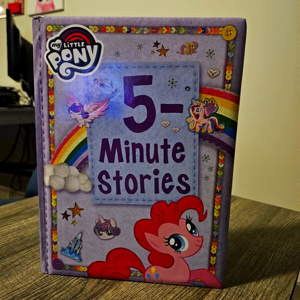 My Little Pony: 5 Minute Stories Book